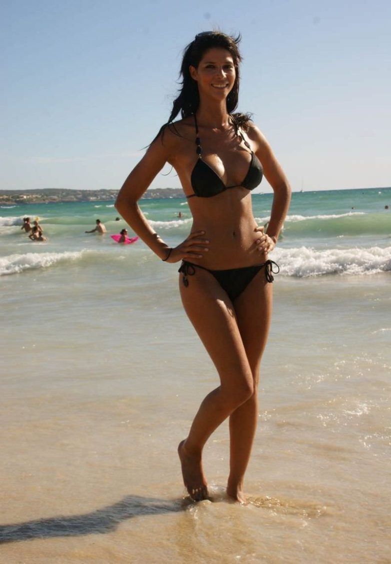 Стройняшки в бикини