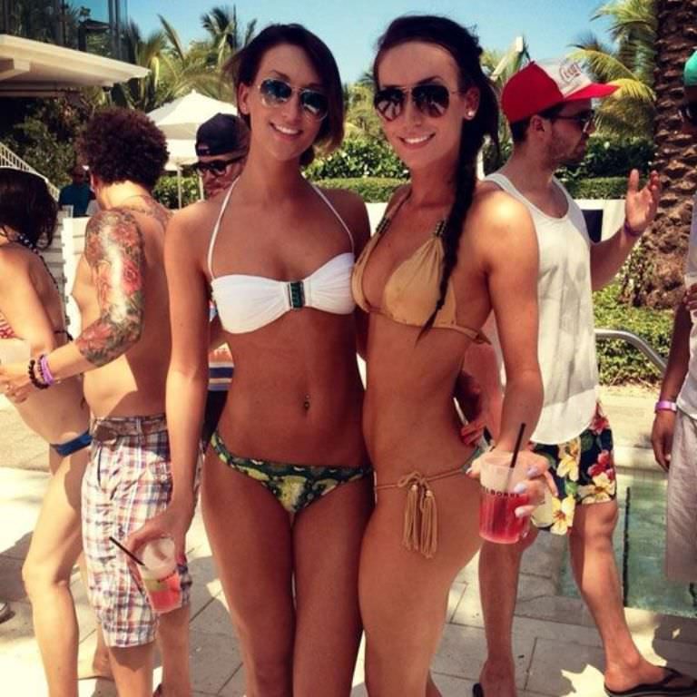 Стройняшки в бикини