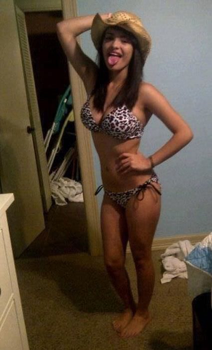 Пикантные фото девушек из социальных сетей в нижнем белье